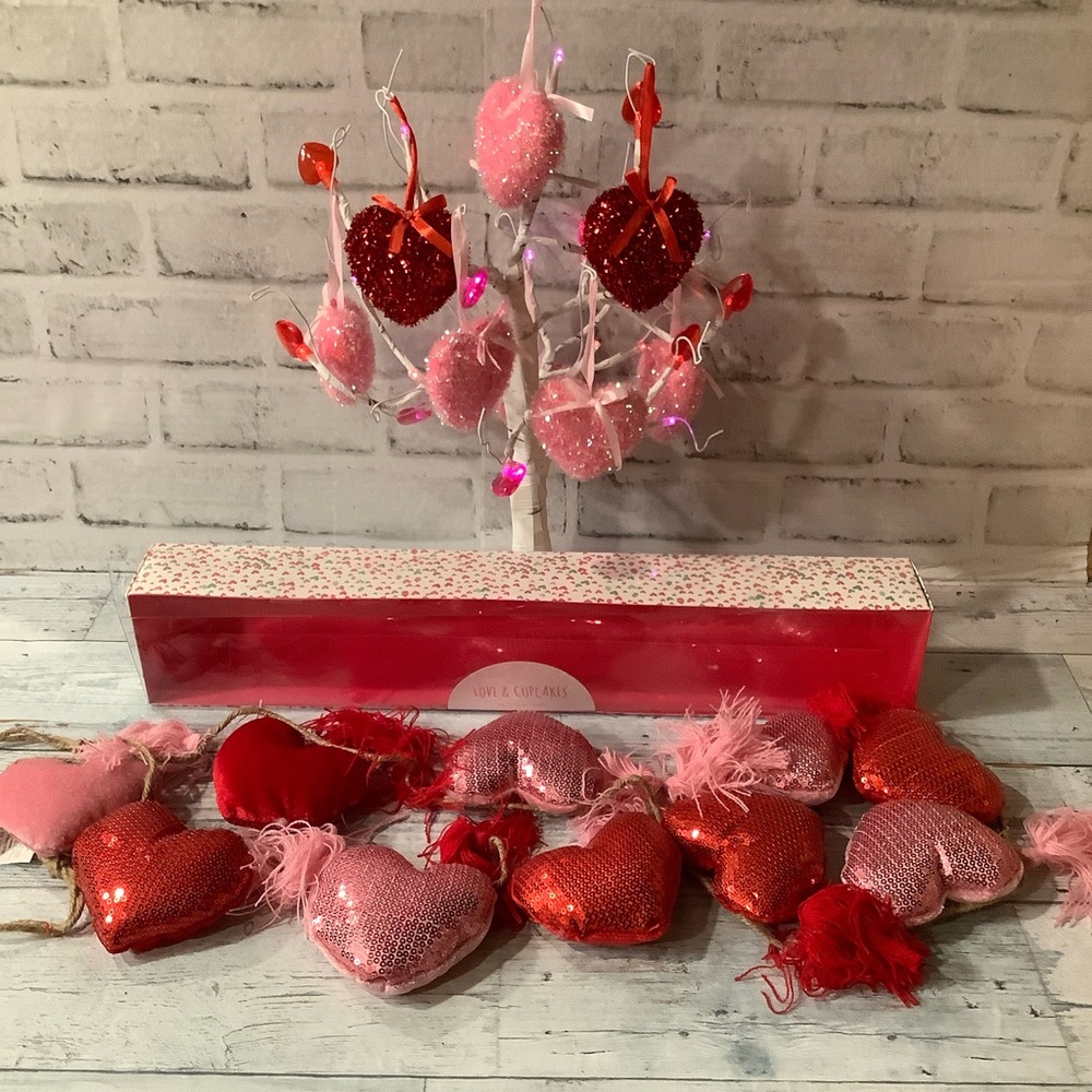 Love & Cupcakes 6 Ft. Plush Sequin Heart Garland